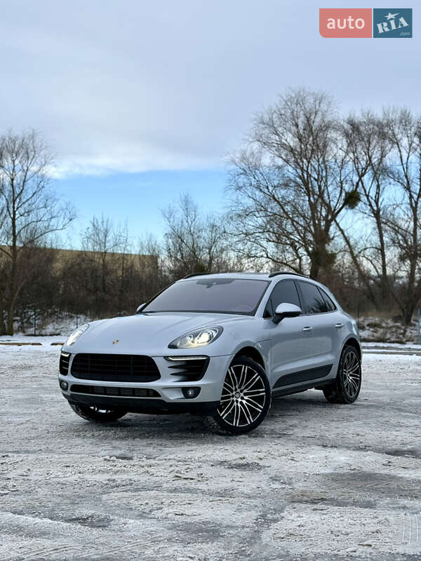 Внедорожник / Кроссовер Porsche Macan 2018 в Киеве