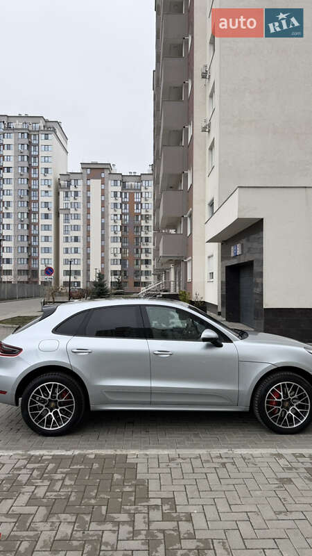 Внедорожник / Кроссовер Porsche Macan 2015 в Черновцах
