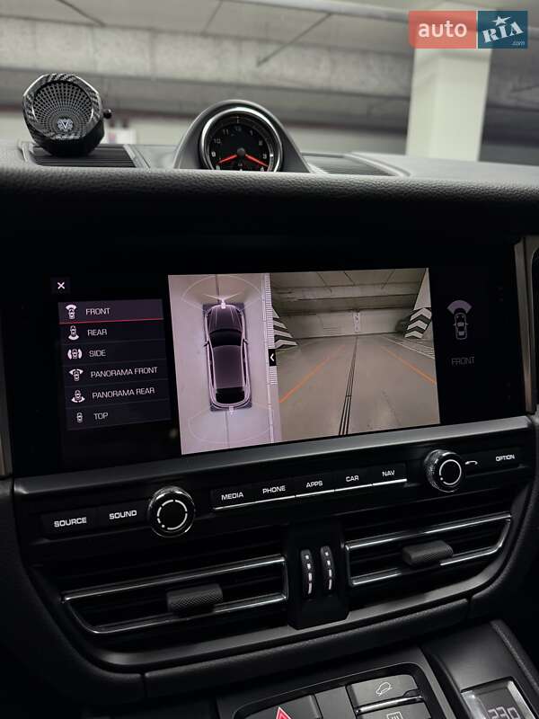 Внедорожник / Кроссовер Porsche Macan 2021 в Киеве