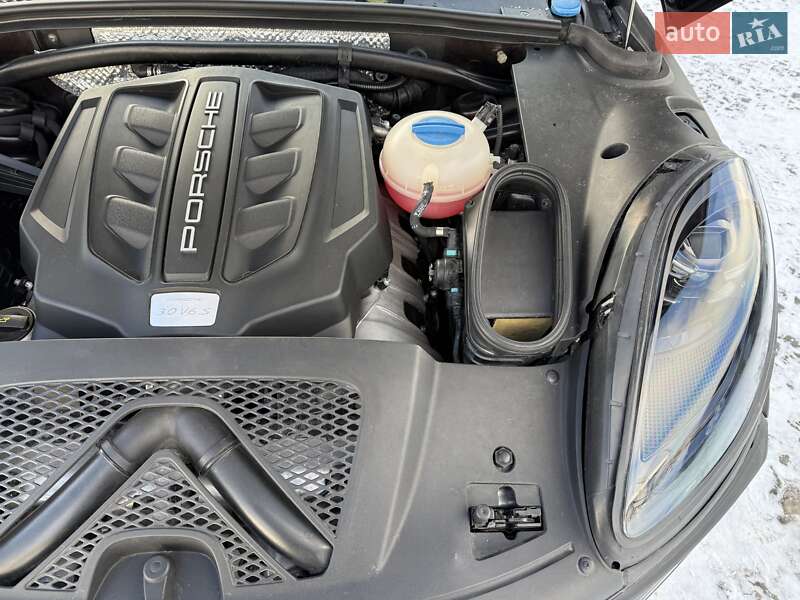 Внедорожник / Кроссовер Porsche Macan 2018 в Львове