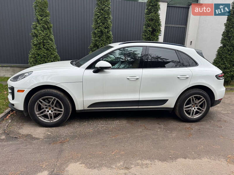 Внедорожник / Кроссовер Porsche Macan 2019 в Киеве
