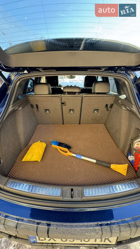 Внедорожник / Кроссовер Porsche Macan 2015 в Киеве