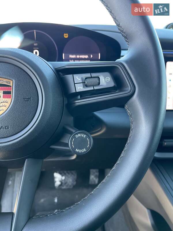 Внедорожник / Кроссовер Porsche Macan 2024 в Львове