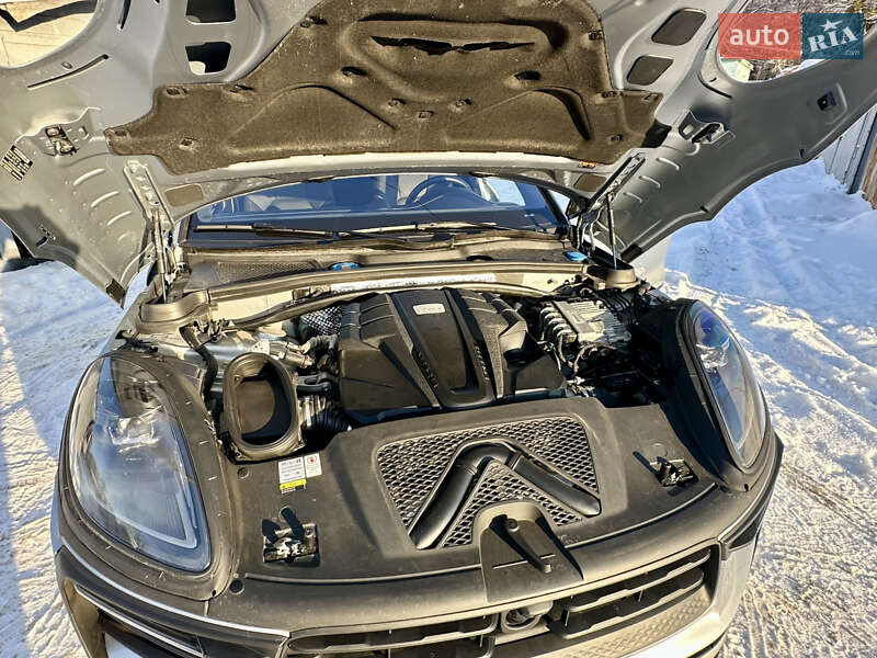 Внедорожник / Кроссовер Porsche Macan 2022 в Киеве