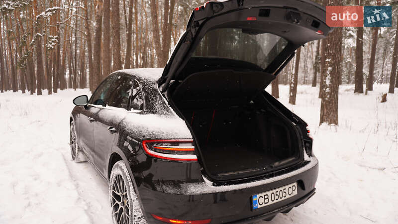 Внедорожник / Кроссовер Porsche Macan 2015 в Киеве