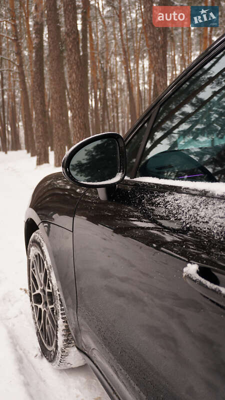 Внедорожник / Кроссовер Porsche Macan 2015 в Киеве