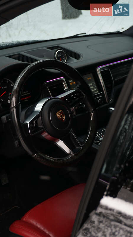 Внедорожник / Кроссовер Porsche Macan 2015 в Киеве