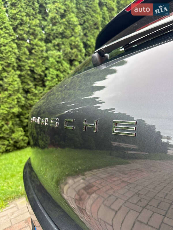 Внедорожник / Кроссовер Porsche Macan 2017 в Киеве