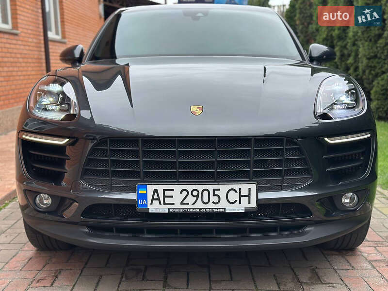 Внедорожник / Кроссовер Porsche Macan 2017 в Киеве