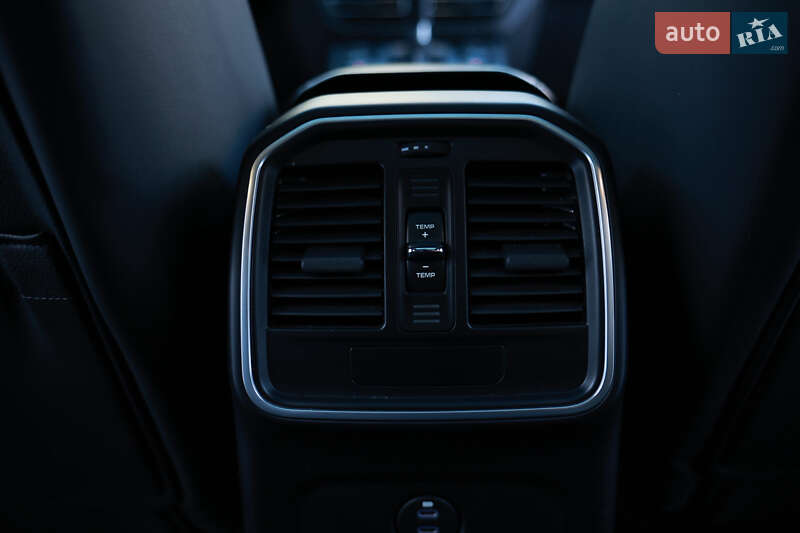 Внедорожник / Кроссовер Porsche Macan 2021 в Тернополе