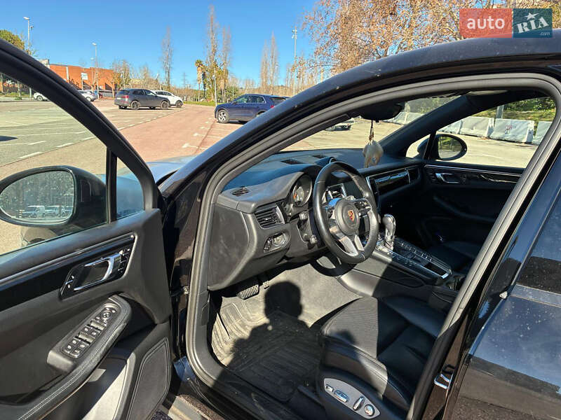 Внедорожник / Кроссовер Porsche Macan 2016 в Киеве