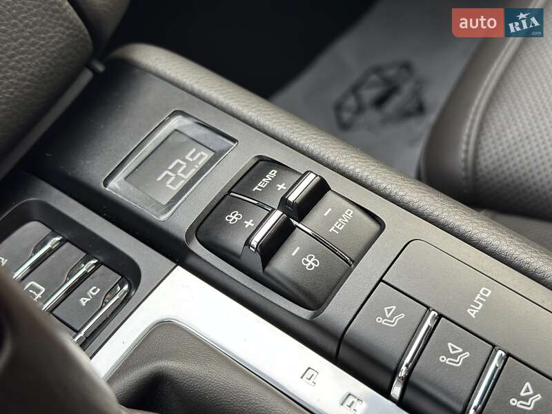 Внедорожник / Кроссовер Porsche Macan 2018 в Дрогобыче фото 88 Внедорожник / Кроссовер Porsche Macan 2018 в Дрогобыче