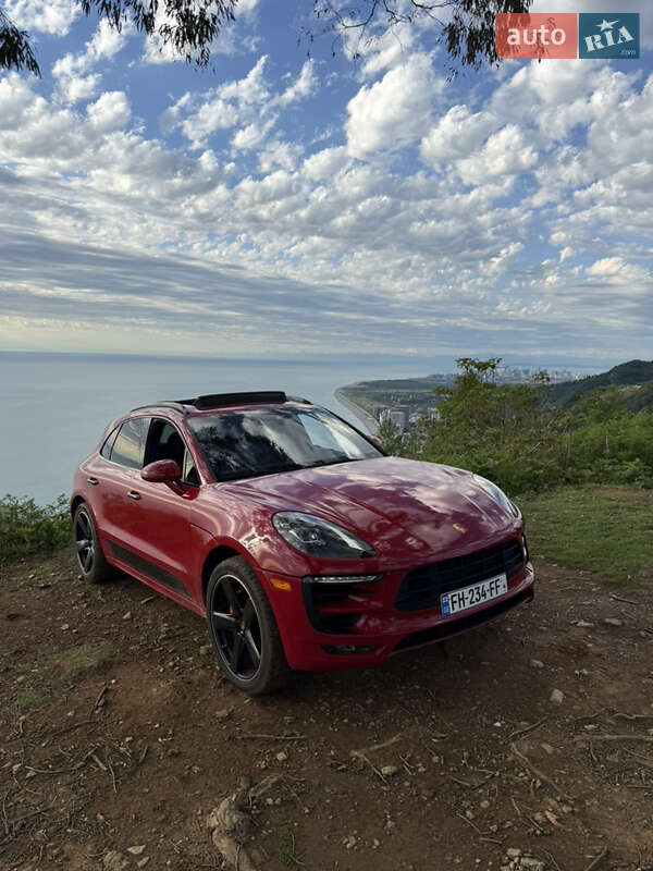 Внедорожник / Кроссовер Porsche Macan 2016 в Ивано-Франковске