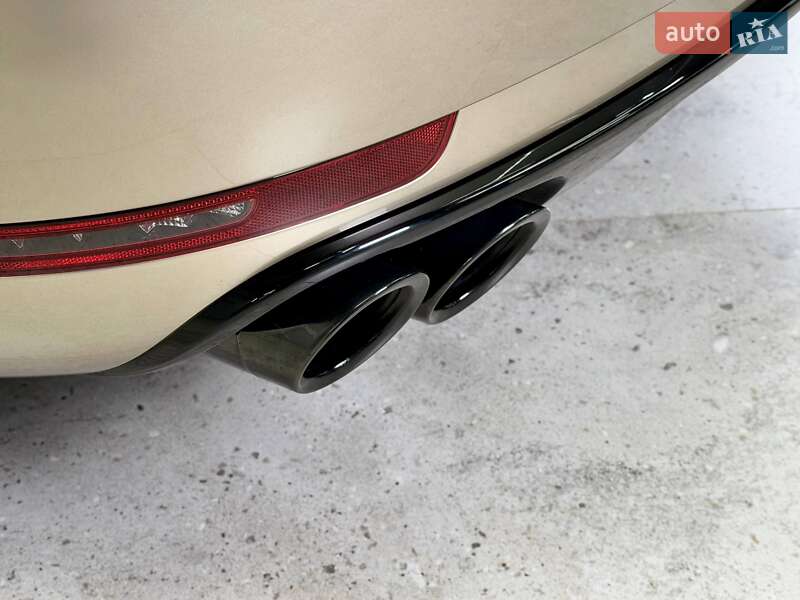 Внедорожник / Кроссовер Porsche Macan 2016 в Киеве