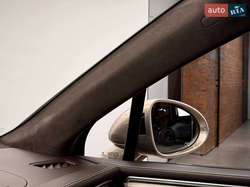 Внедорожник / Кроссовер Porsche Macan 2016 в Киеве