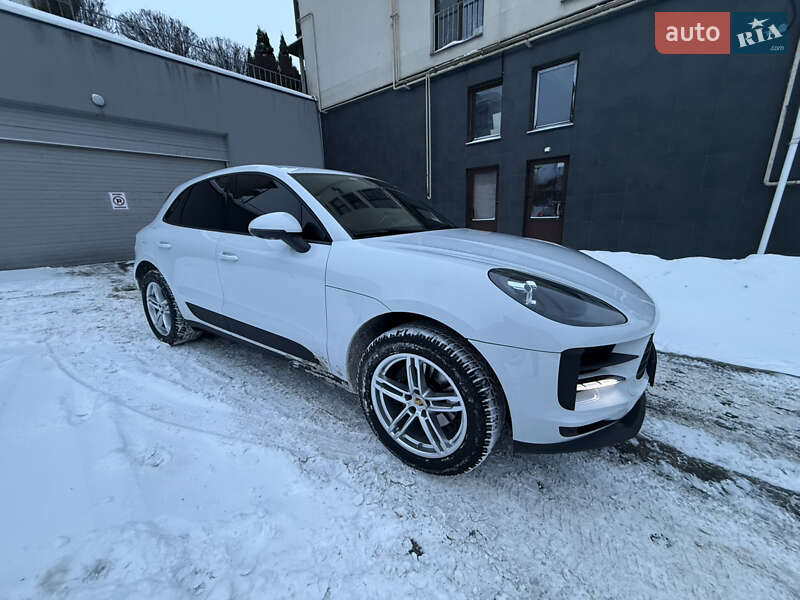 Внедорожник / Кроссовер Porsche Macan 2020 в Киеве