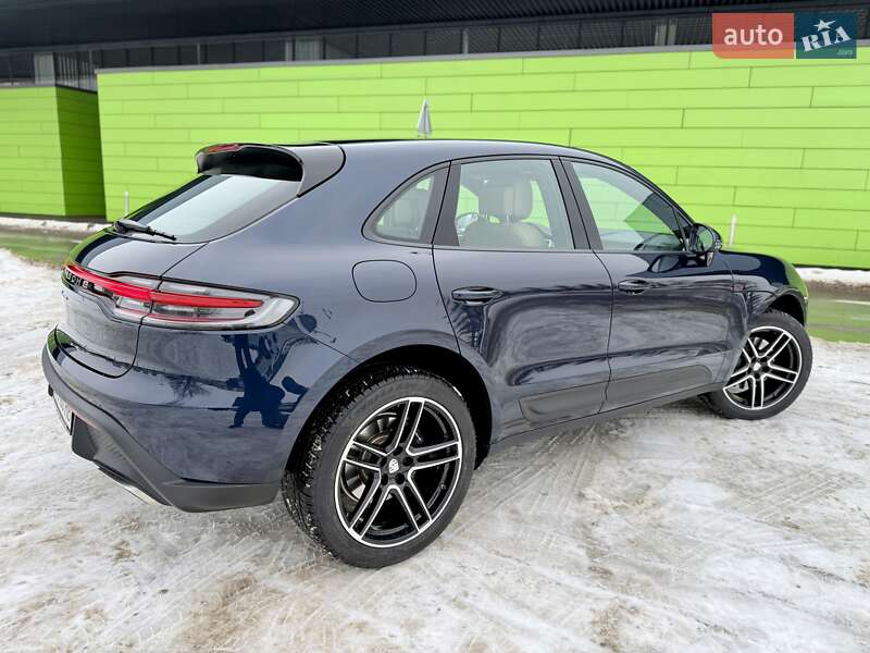 Внедорожник / Кроссовер Porsche Macan 2021 в Киеве