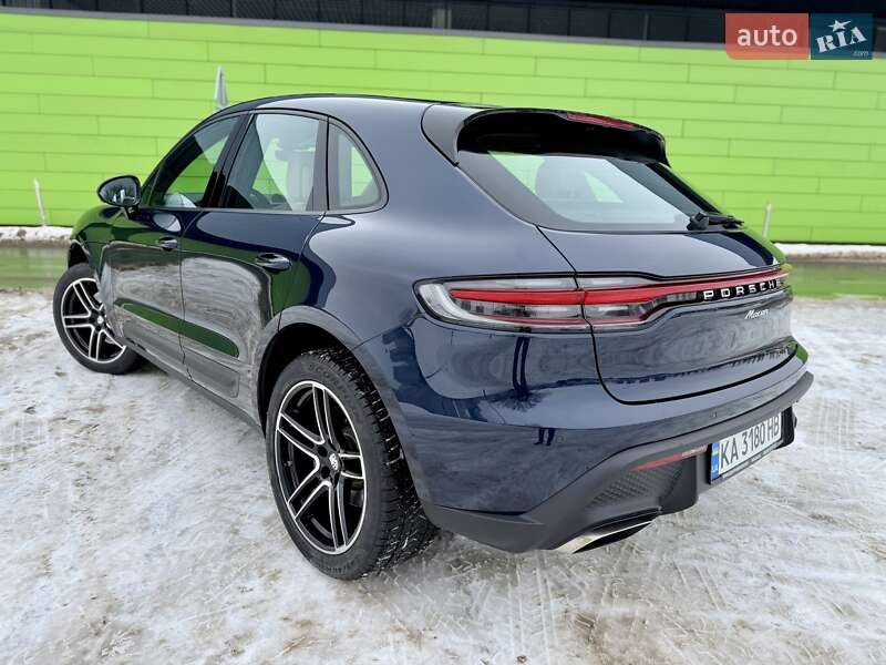 Внедорожник / Кроссовер Porsche Macan 2021 в Киеве