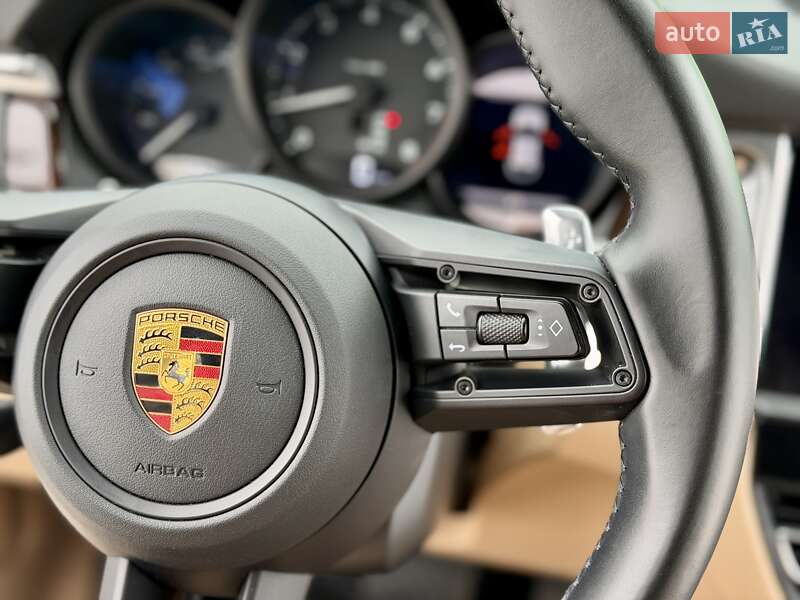 Внедорожник / Кроссовер Porsche Macan 2021 в Киеве