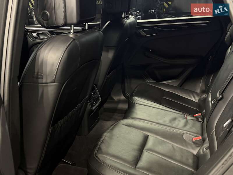 Позашляховик / Кросовер Porsche Macan 2015 в Одесі фото 20 Позашляховик / Кросовер Porsche Macan 2015 в Одесі