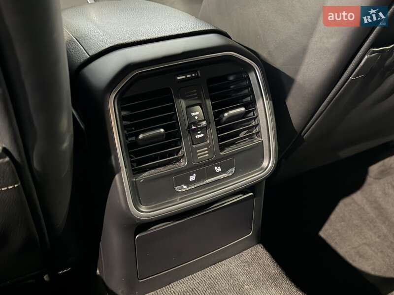 Позашляховик / Кросовер Porsche Macan 2015 в Одесі фото 23 Позашляховик / Кросовер Porsche Macan 2015 в Одесі