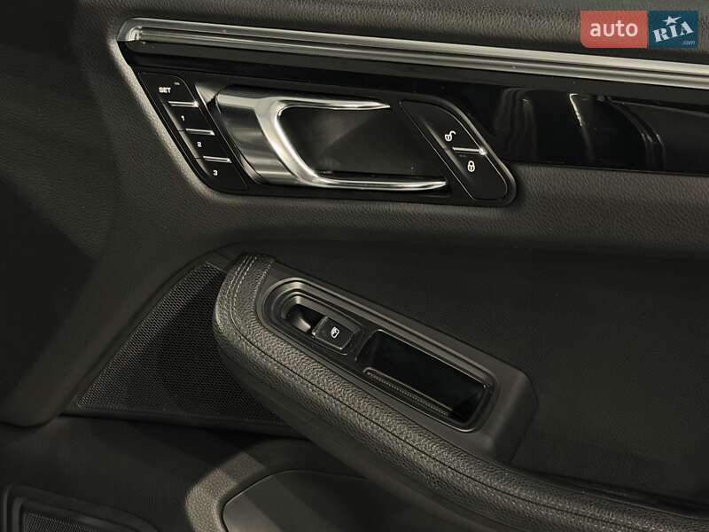 Позашляховик / Кросовер Porsche Macan 2015 в Одесі фото 31 Позашляховик / Кросовер Porsche Macan 2015 в Одесі