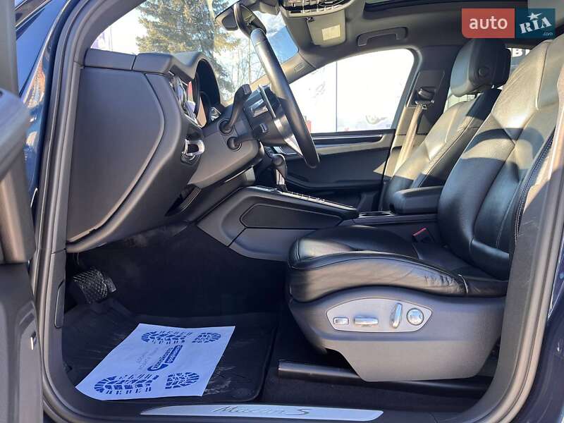 Позашляховик / Кросовер Porsche Macan 2014 в Львові