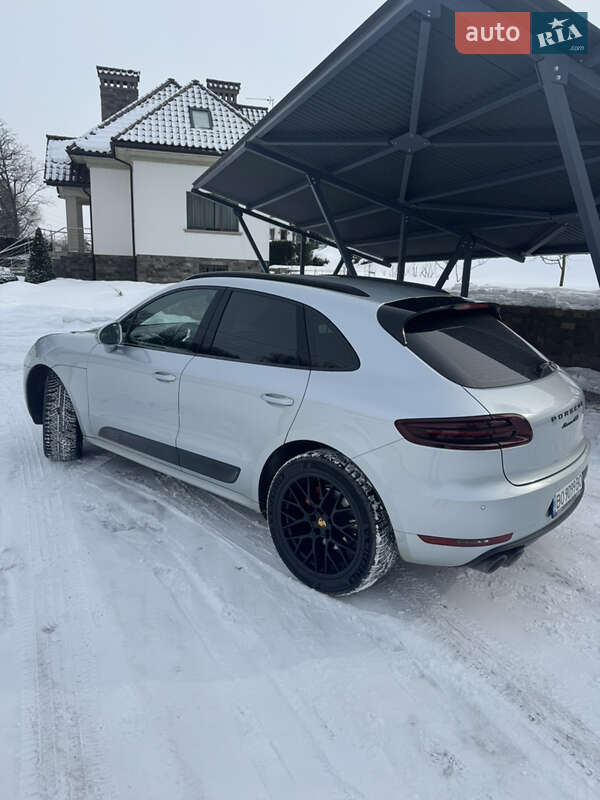 Внедорожник / Кроссовер Porsche Macan 2016 в Тернополе