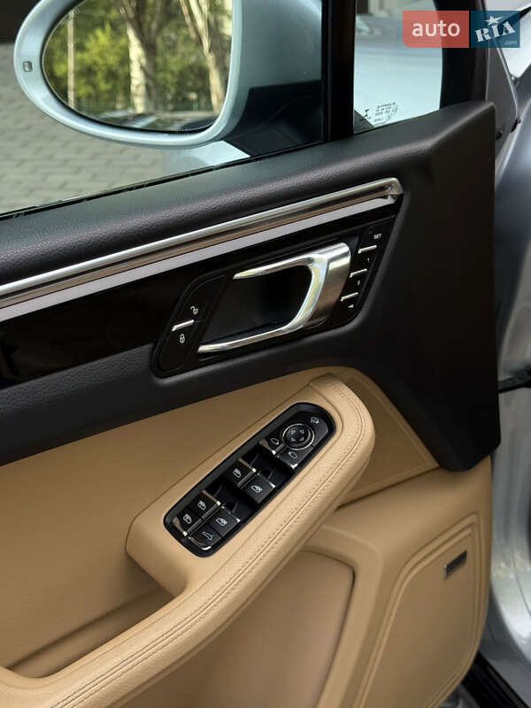 Внедорожник / Кроссовер Porsche Macan 2016 в Одессе фото 23 Внедорожник / Кроссовер Porsche Macan 2016 в Одессе