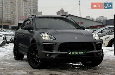 Внедорожник / Кроссовер Porsche Macan 2016 в Киеве