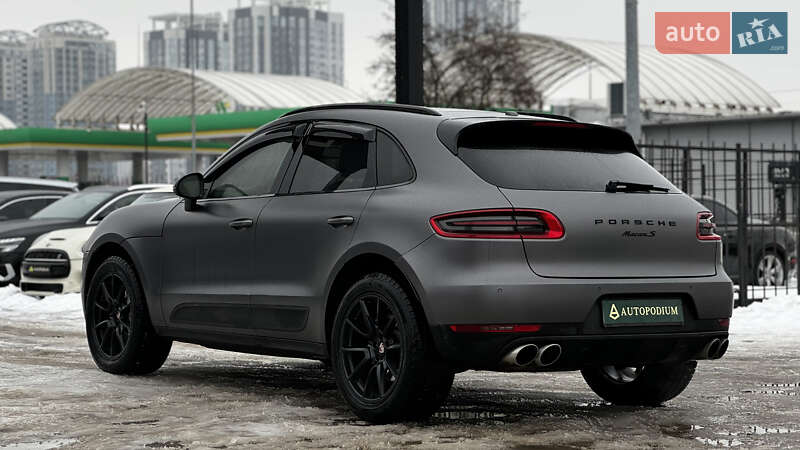 Позашляховик / Кросовер Porsche Macan 2016 в Києві