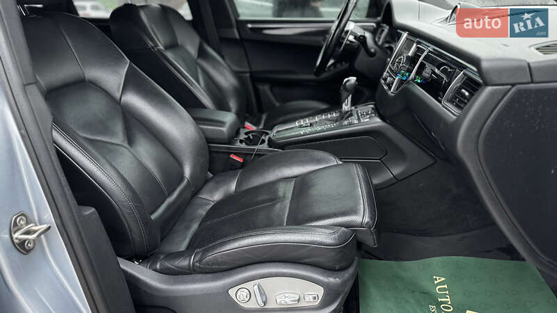 Позашляховик / Кросовер Porsche Macan 2016 в Києві