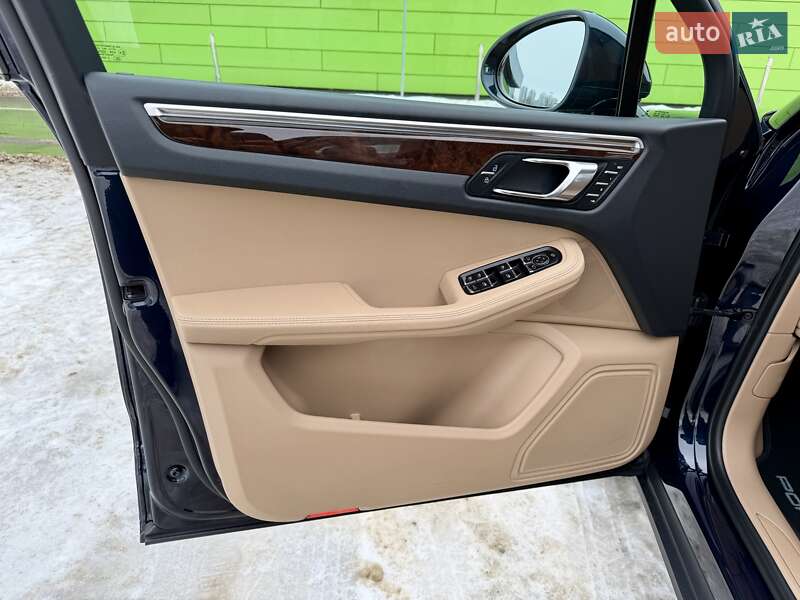 Внедорожник / Кроссовер Porsche Macan 2021 в Киеве фото 37 Внедорожник / Кроссовер Porsche Macan 2021 в Киеве