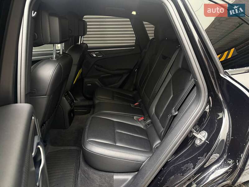 Позашляховик / Кросовер Porsche Macan 2019 в Києві фото 12 Позашляховик / Кросовер Porsche Macan 2019 в Києві