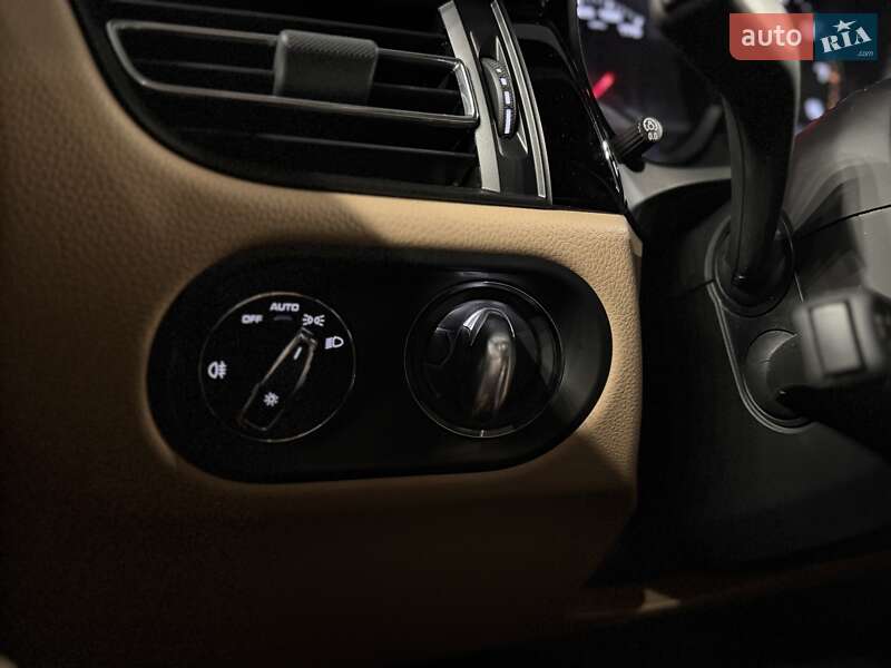 Внедорожник / Кроссовер Porsche Macan 2020 в Одессе