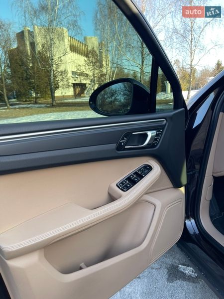 Внедорожник / Кроссовер Porsche Macan 2018 в Чернигове