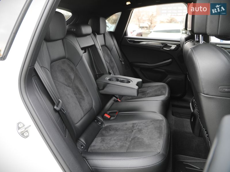 Внедорожник / Кроссовер Porsche Macan 2018 в Харькове