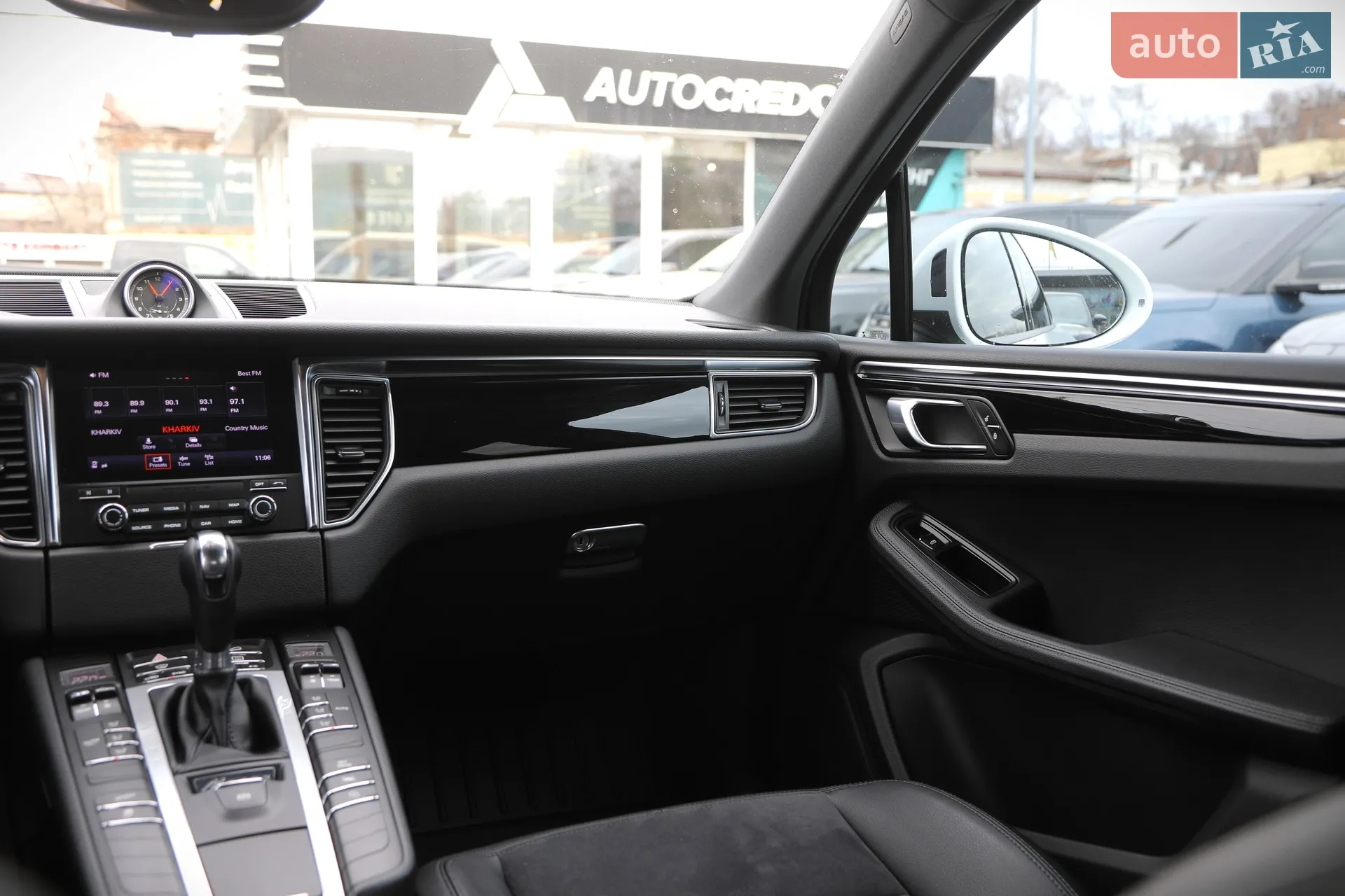 2018 Porsche Macan - мініатюра 16