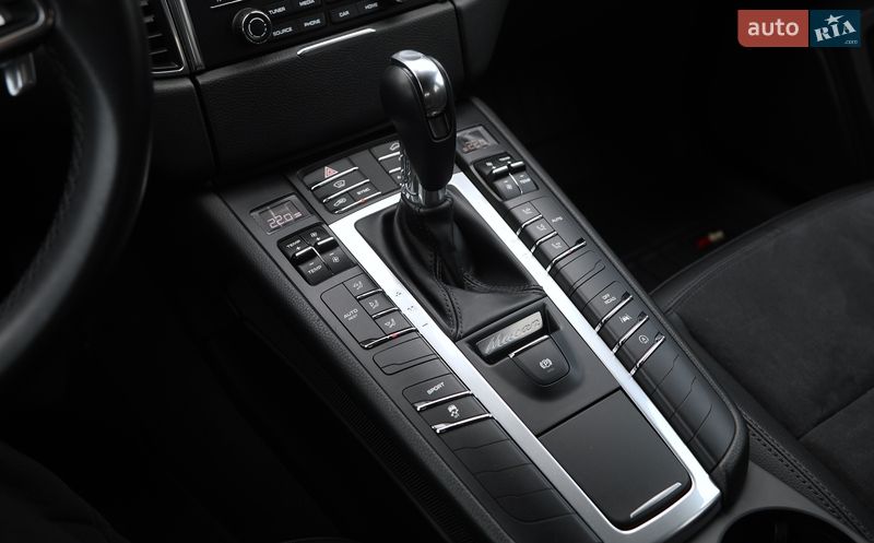 Внедорожник / Кроссовер Porsche Macan 2018 в Харькове
