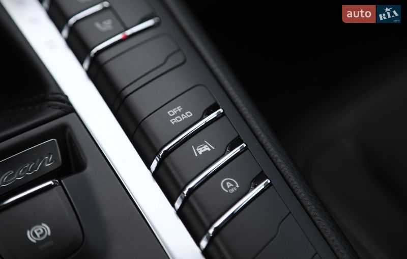 Внедорожник / Кроссовер Porsche Macan 2018 в Харькове