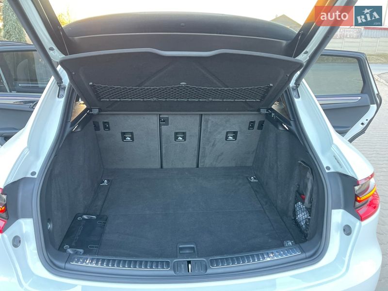 Внедорожник / Кроссовер Porsche Macan 2018 в Луцке