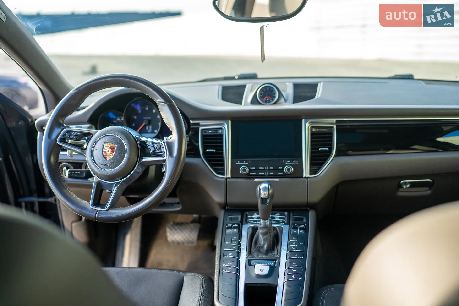 2018 Porsche Macan - мініатюра 15