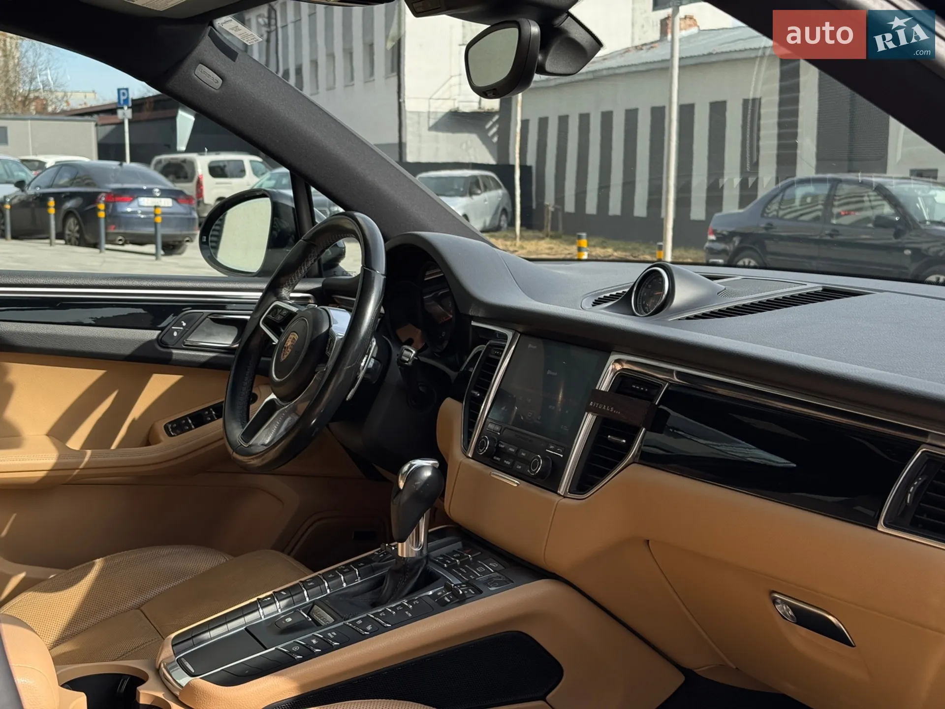 2016 Porsche Macan - мініатюра 16