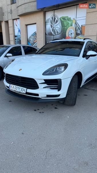 Внедорожник / Кроссовер Porsche Macan 2019 в Киеве