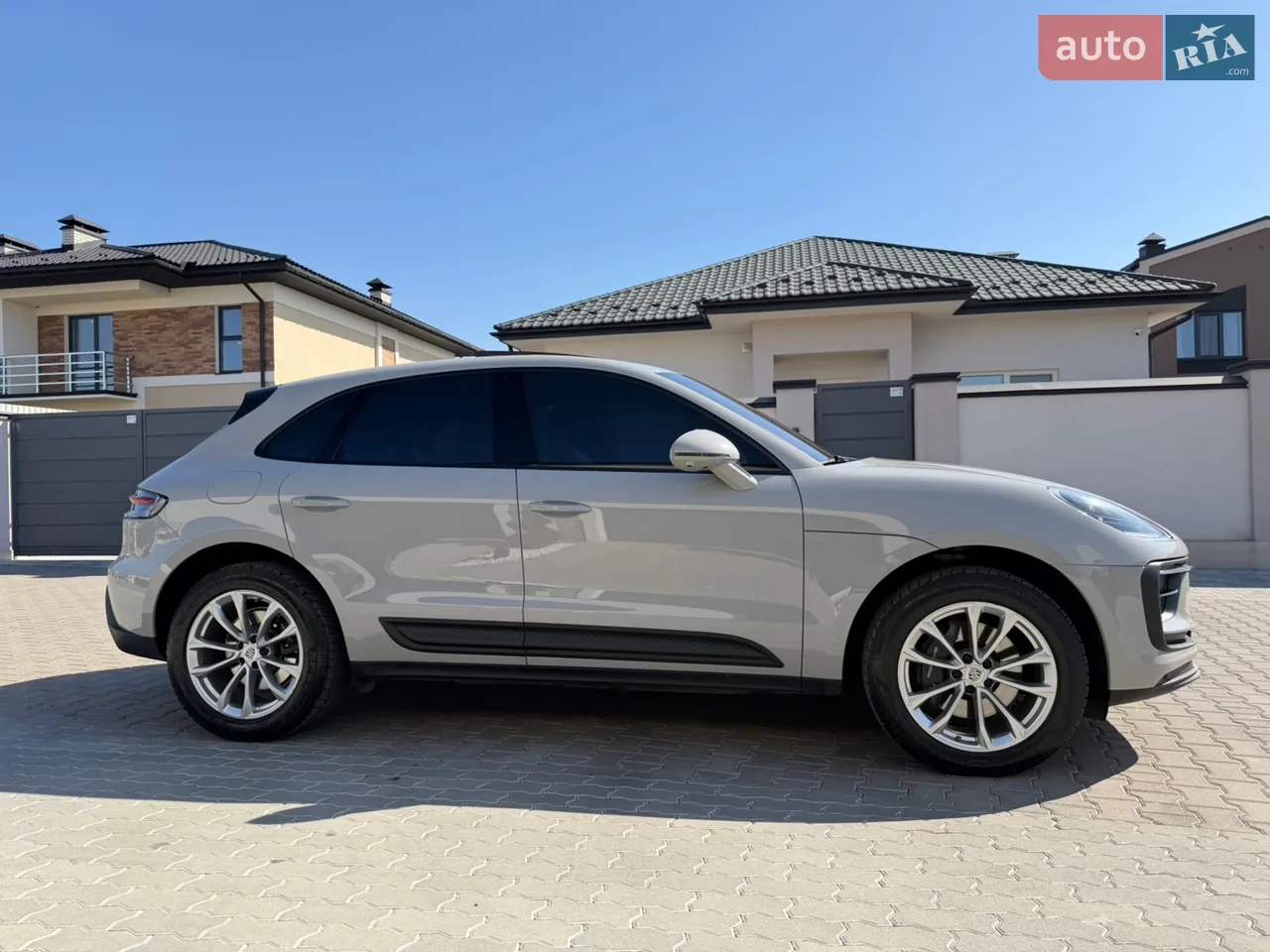 2022 Porsche Macan - мініатюра 17