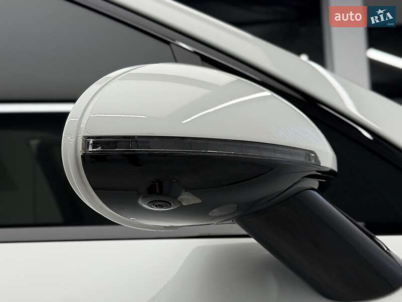 Внедорожник / Кроссовер Porsche Macan 2025 в Киеве