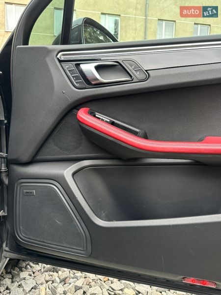 Внедорожник / Кроссовер Porsche Macan 2018 в Львове