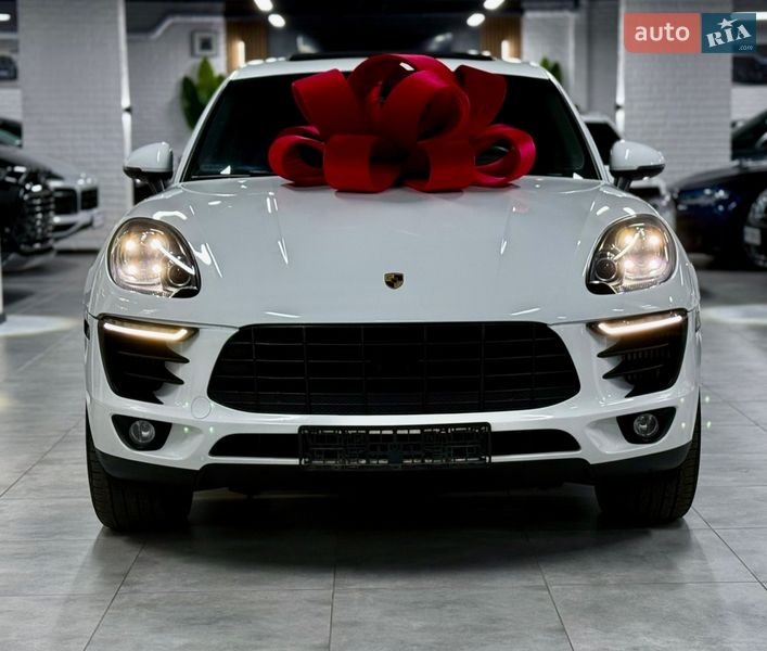Внедорожник / Кроссовер Porsche Macan 2015 в Одессе