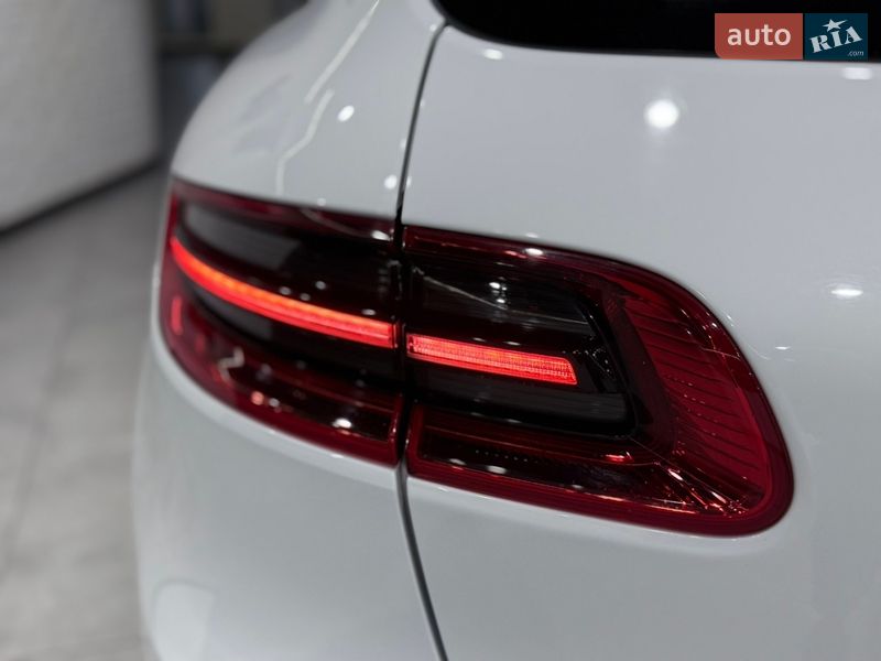 Внедорожник / Кроссовер Porsche Macan 2015 в Одессе