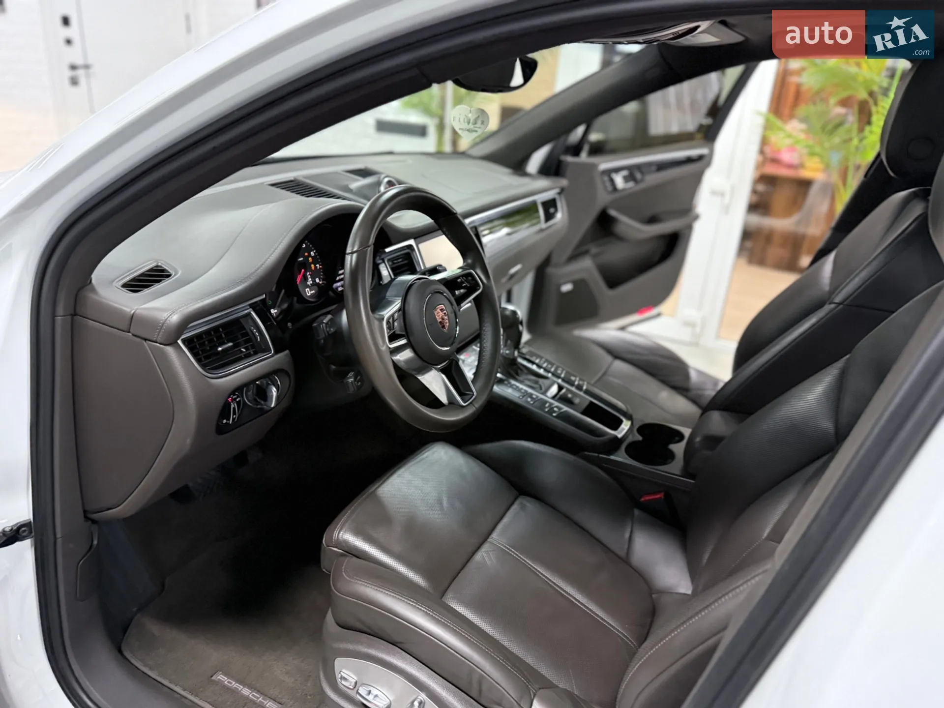 2015 Porsche Macan - мініатюра 23
